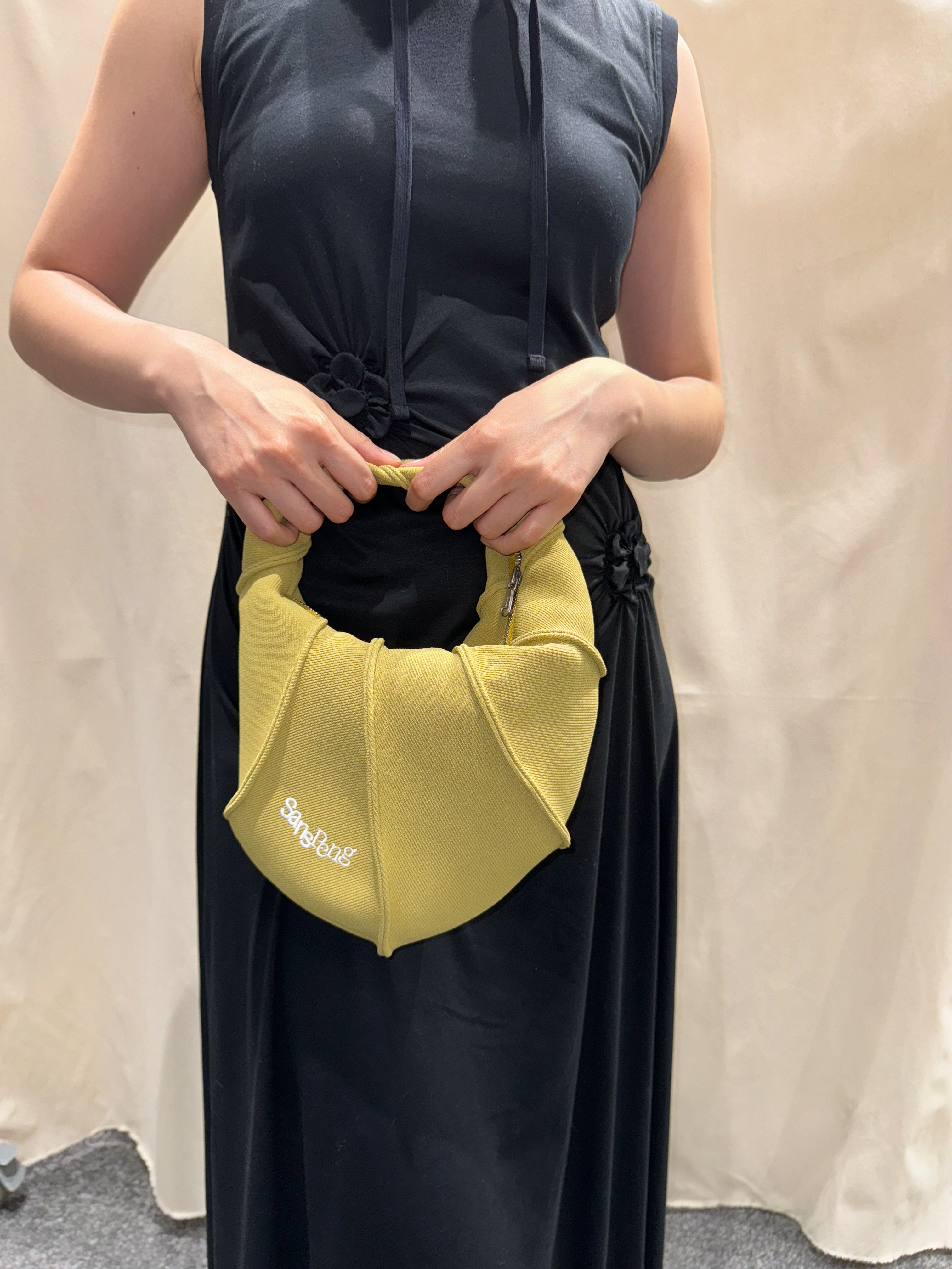Shell Sling Bag
