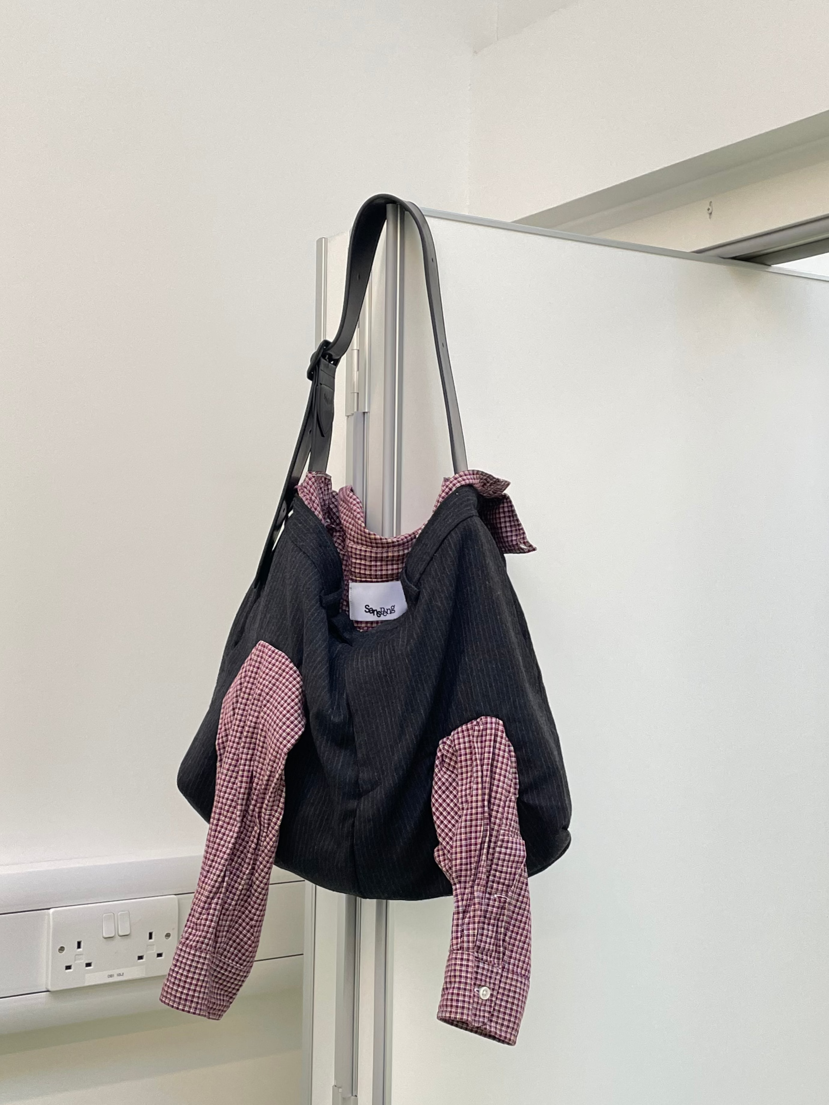 Collar Bag